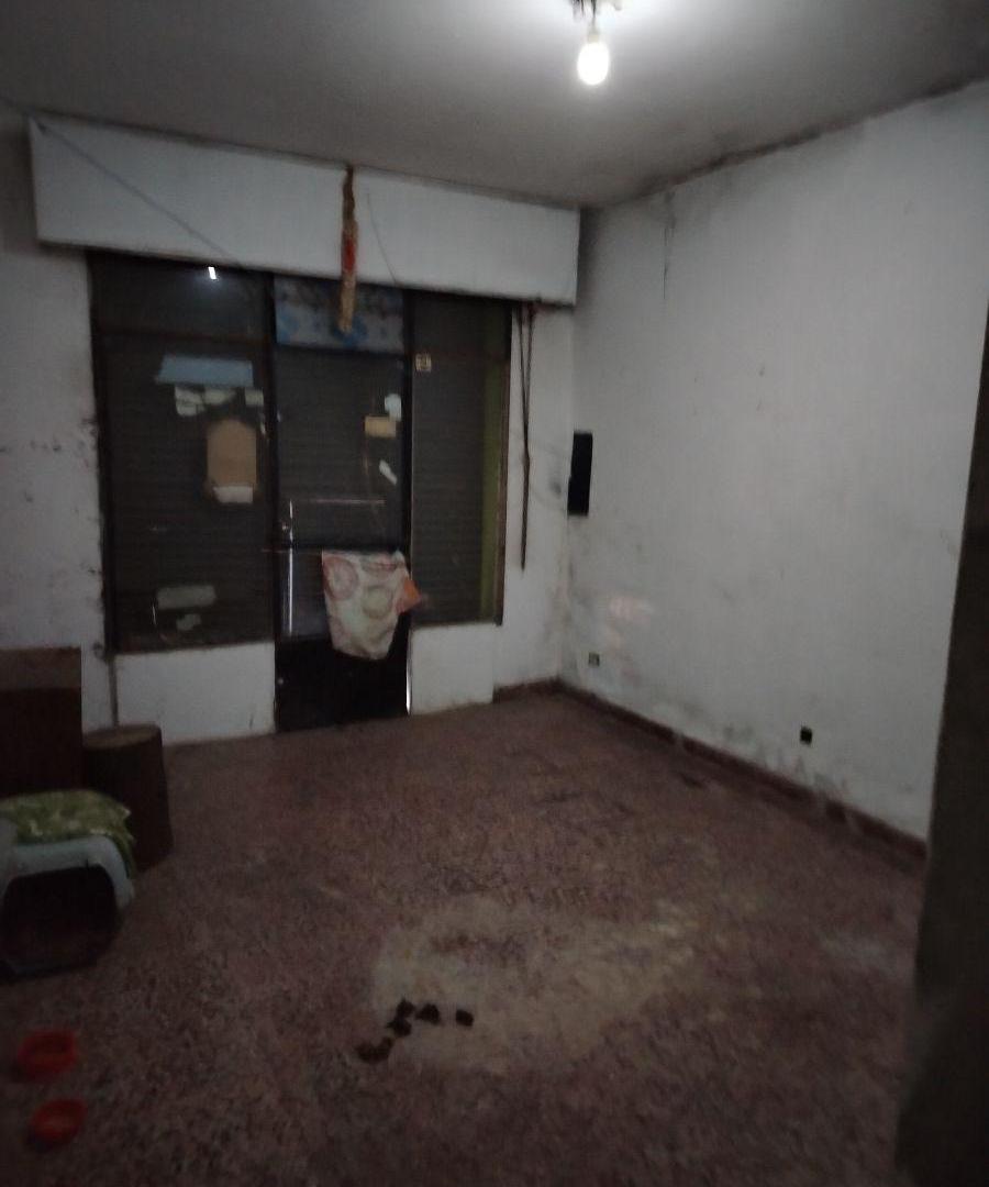 Foto de CASA EN LOTE PROPIO PARA REFORMAR FONDO LIBRE, imagen 1