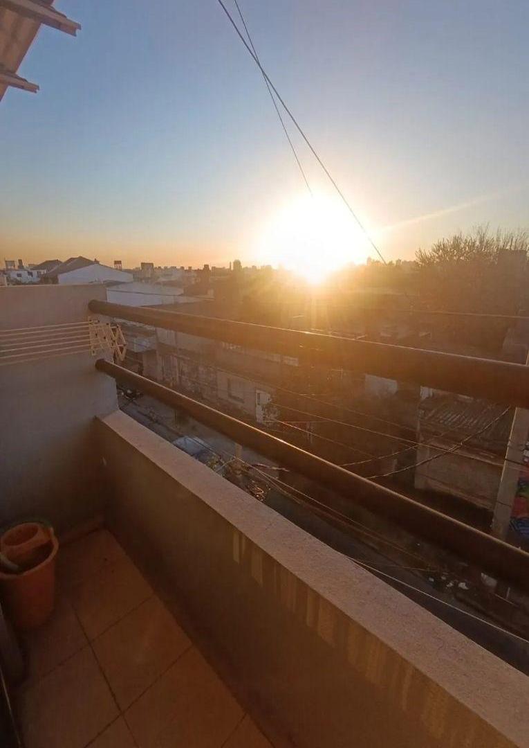 Foto de HERMOSO DEPARTAMENTO DE 2 AMBIENTES AL FRENTE, imagen 4