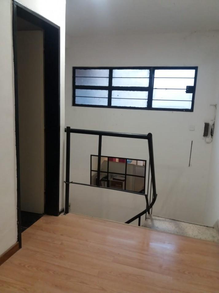 VENTA LOCAL DE DOS PLANTAS ZONA CENTRO