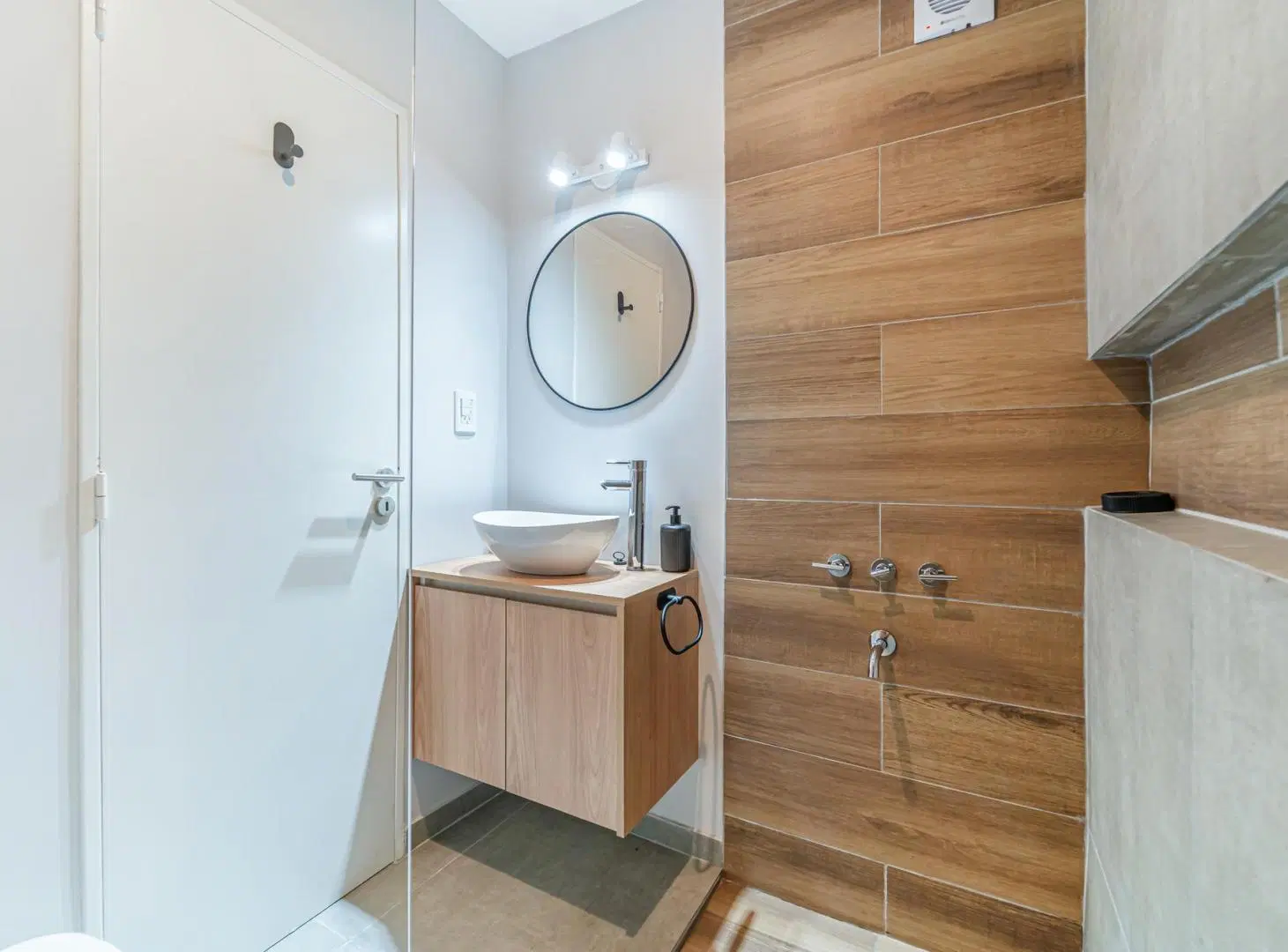 VENTA DEPARTAMENTO 2 AMBIENTES RECICLADO, ZONA PASEO ALDREY 4