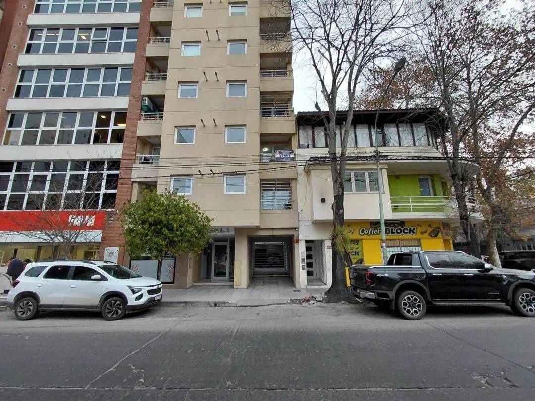 SEMIPISO DEPARTAMENTO 2 AMBIENTES EXTERNO CON BALCON 2