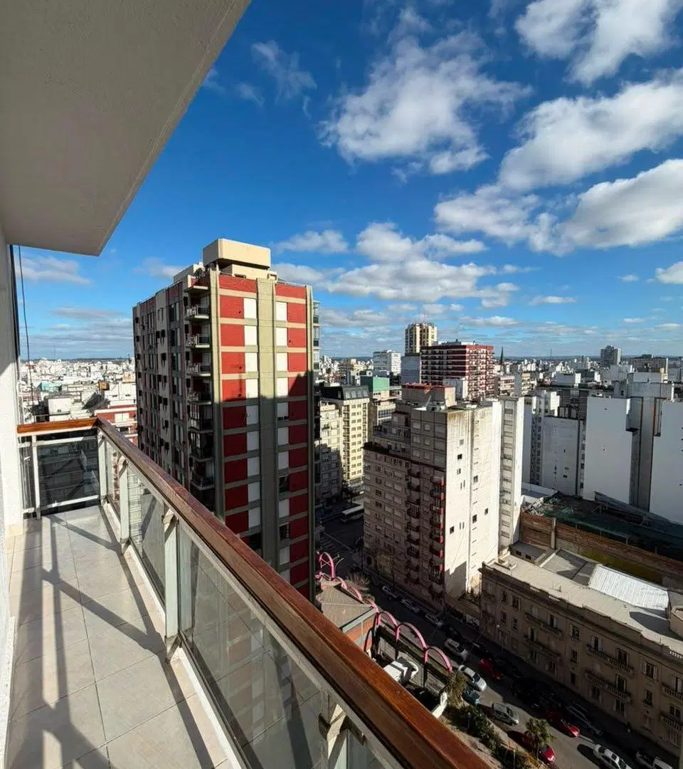 DEPARTAMENTO 2 AMBENTE CON BALCON Y VISTA AL MAR 2