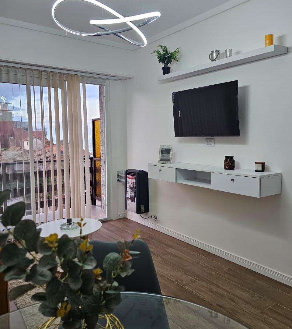 Foto de Departamento 2 Ambientes con Doble Balcón y Vista al Mar, imagen 3