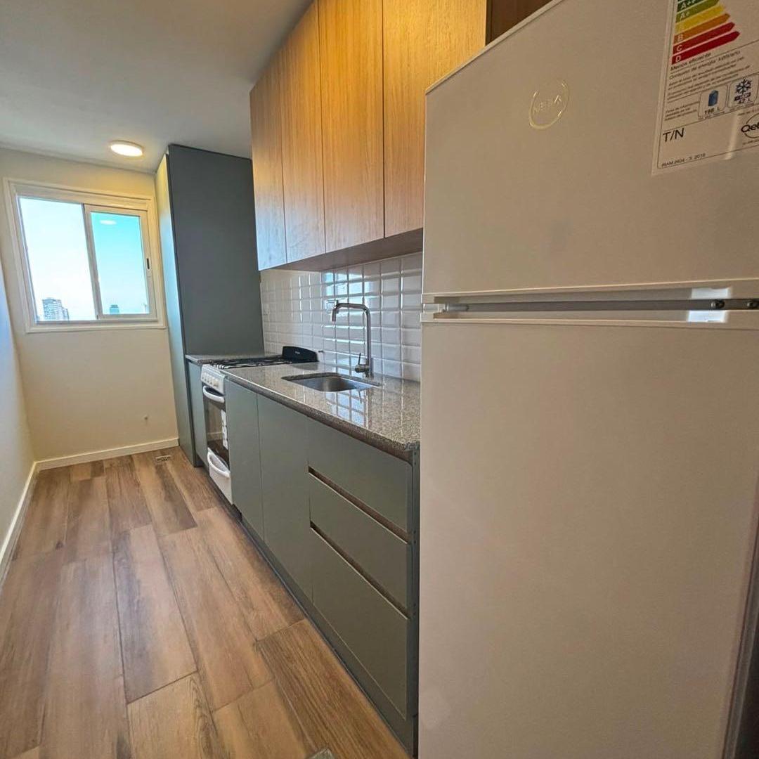 Foto de Monoambiente reciclado a nuevo con balcón y vista panorámica, imagen 3