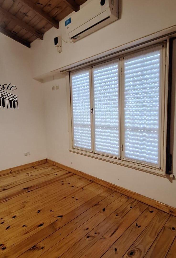 Foto de PH de 4 ambientes al frente con garage y quincho – Barrio Chauvin, imagen 5