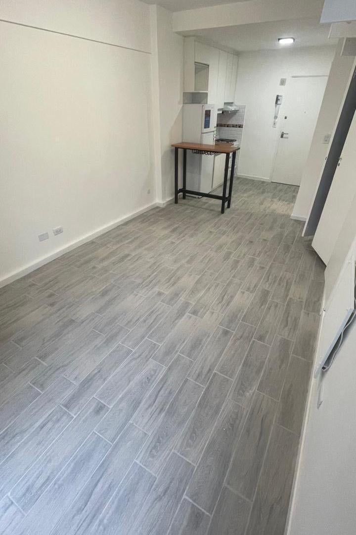 Foto de VENTA 1 AMBIENTE RECICLADO CON BALCON, imagen 4