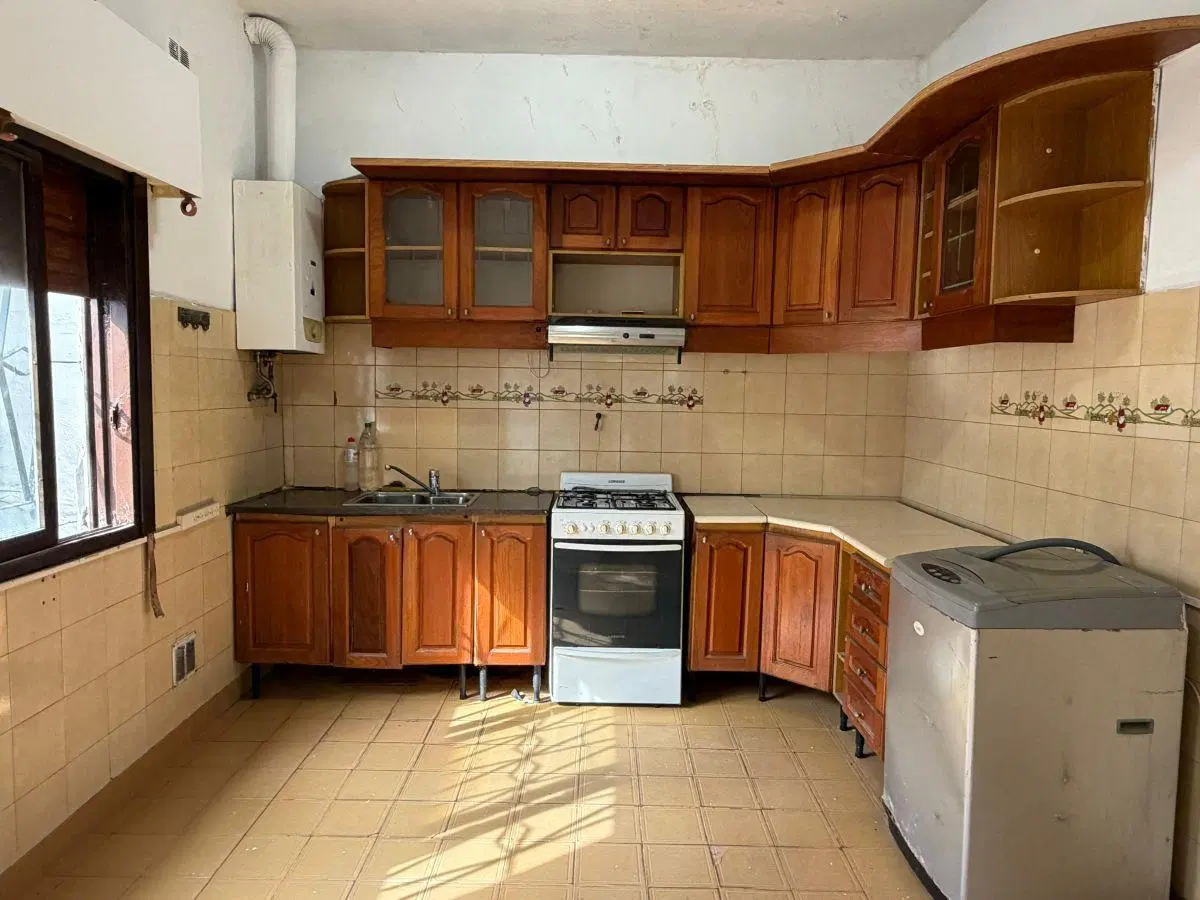 PH a refaccionar 93 m² y 2 dormitorios en venta en Mataderos - Espacio aéreo propio 2