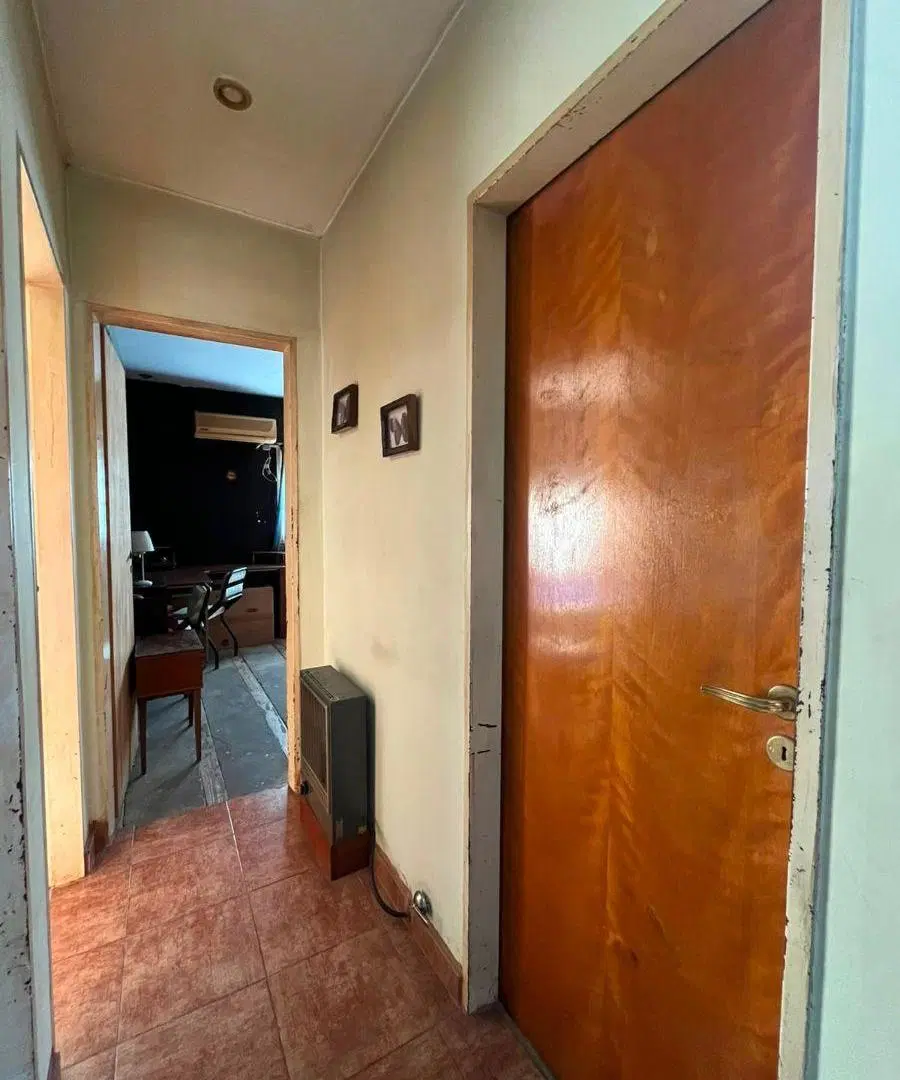 Excelente PH al frente con cochera de 160 m² con 4 dormitorios en Villa del Parque 5