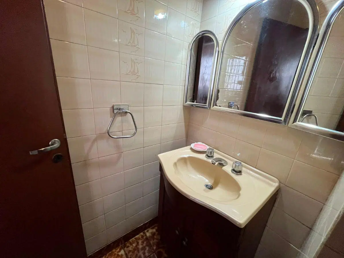 Casa de época en alquiler comercial - 183m2 cubiertos & Jardín 5