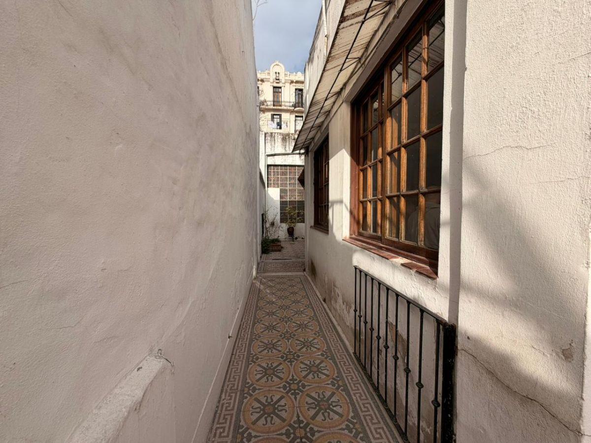 Casa de época en alquiler comercial - 183m2 cubiertos & Jardín