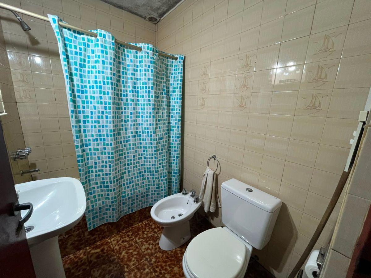 Casa de época en alquiler comercial - 183m2 cubiertos & Jardín