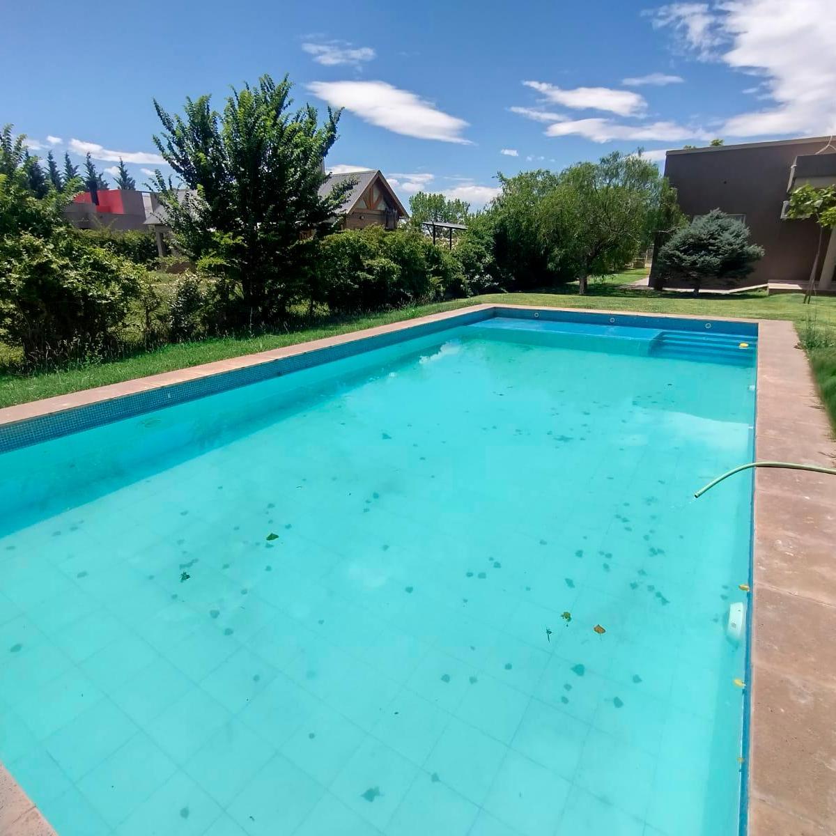 Casa Quinta (Nivel Gerencial) en Cipo (Zona La Falda) 1