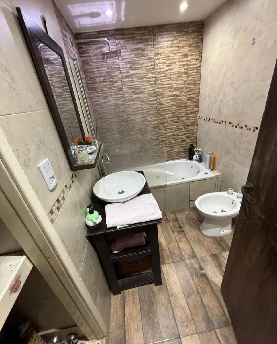 Venta - Intendente Casares 2384 - Casa 4 Amb 2