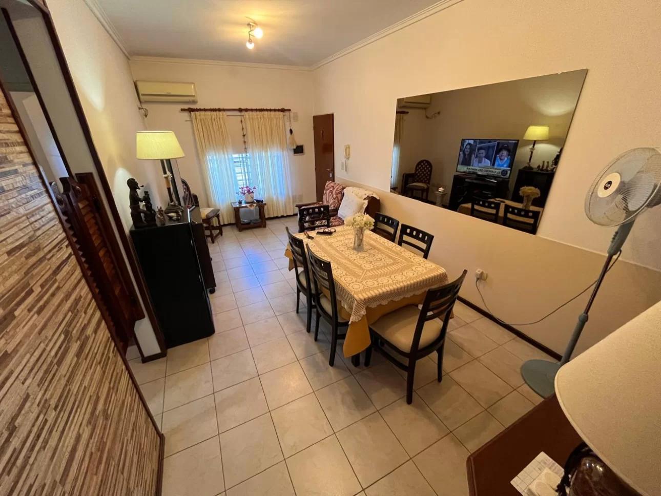 Foto de Venta- Depto 3 amb con patio y garage. Malaver, imagen 1