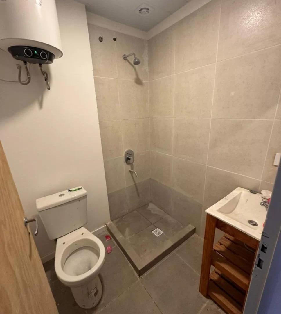Foto de Alquiler de monoambiente- D F Sarmiento 1719 San Andres, imagen 1