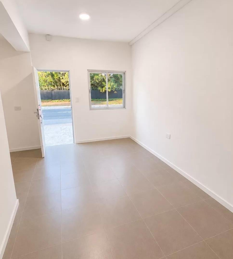 Foto de Alquiler de monoambiente- D F Sarmiento 1719 San Andres, imagen 4