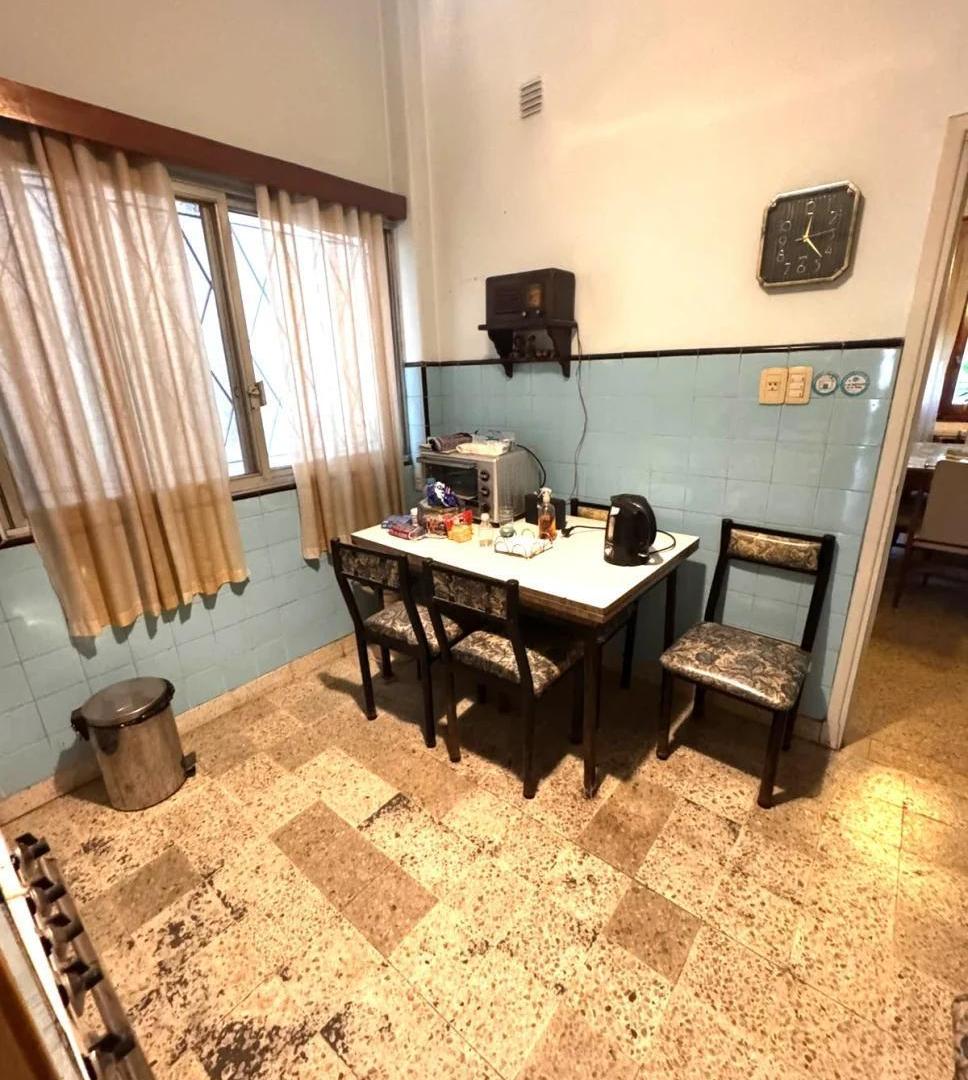 Foto de Venta -Casa 5 amb + 2 locales - Villa Lynch, imagen 2