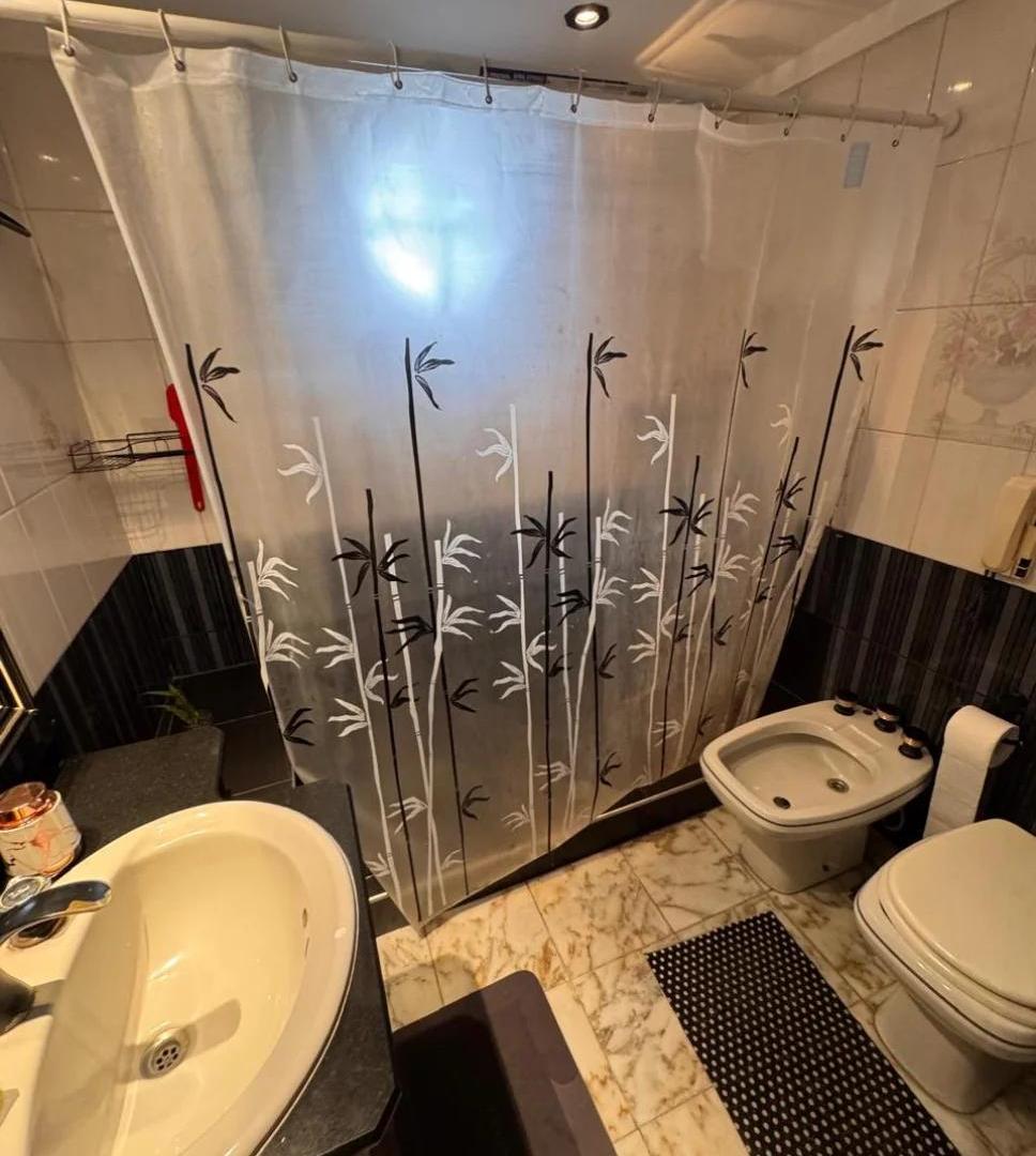 Foto de VENTA - Casa de 6 amb. Prof. Vidal 3117 San Andres, imagen 3