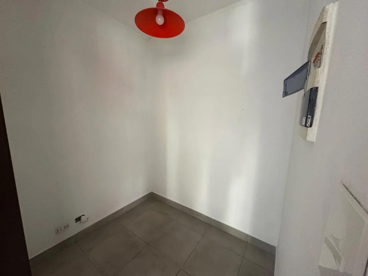 Foto de Alquiler- 4 ambientes con balcón en Garibaldi 2606, imagen 2