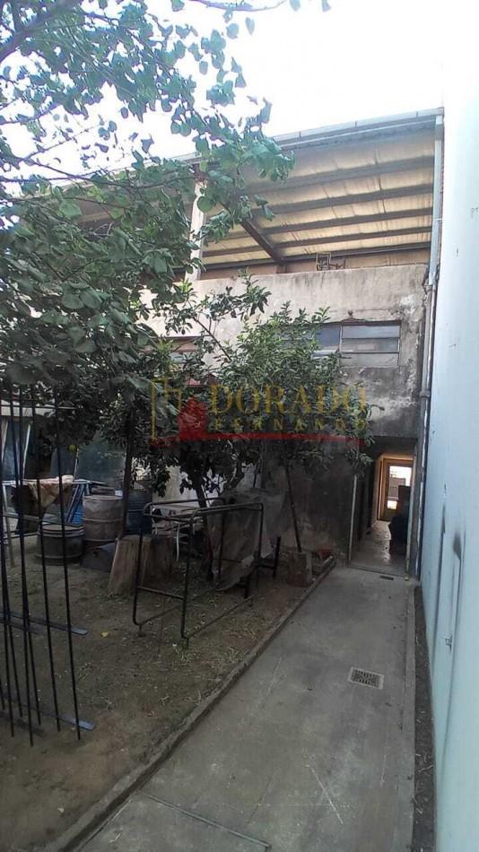 Lote 245 M² - Galpon + Casa a Reciclar 3
