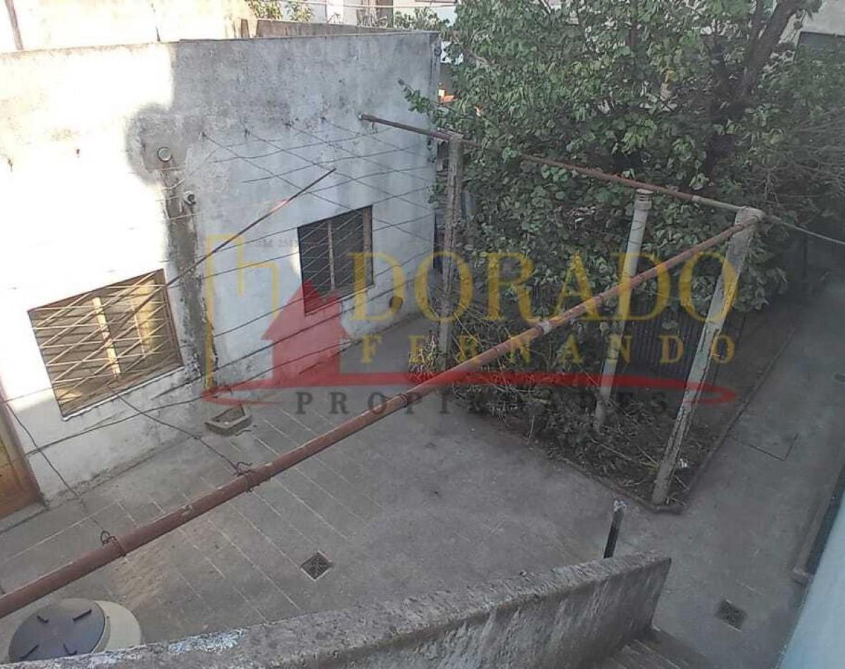 Lote 245 M² - Galpon + Casa a Reciclar 1