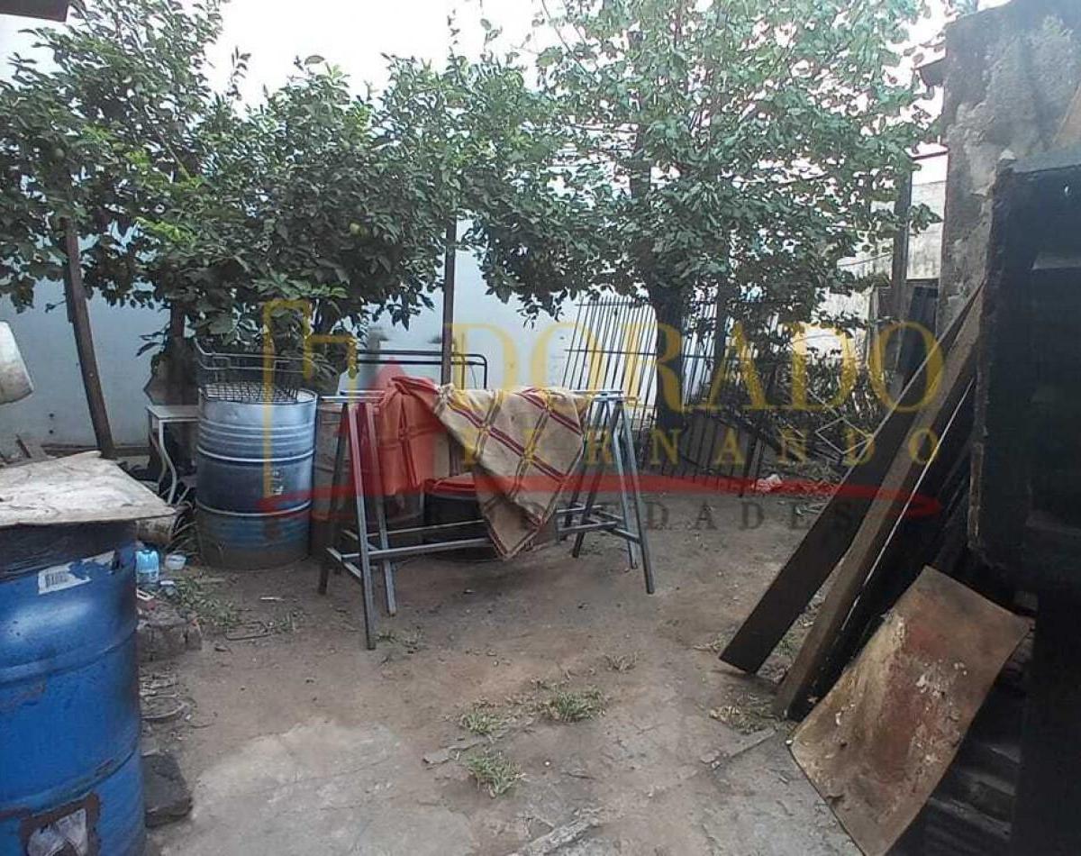 Lote 245 M² - Galpon + Casa a Reciclar 4