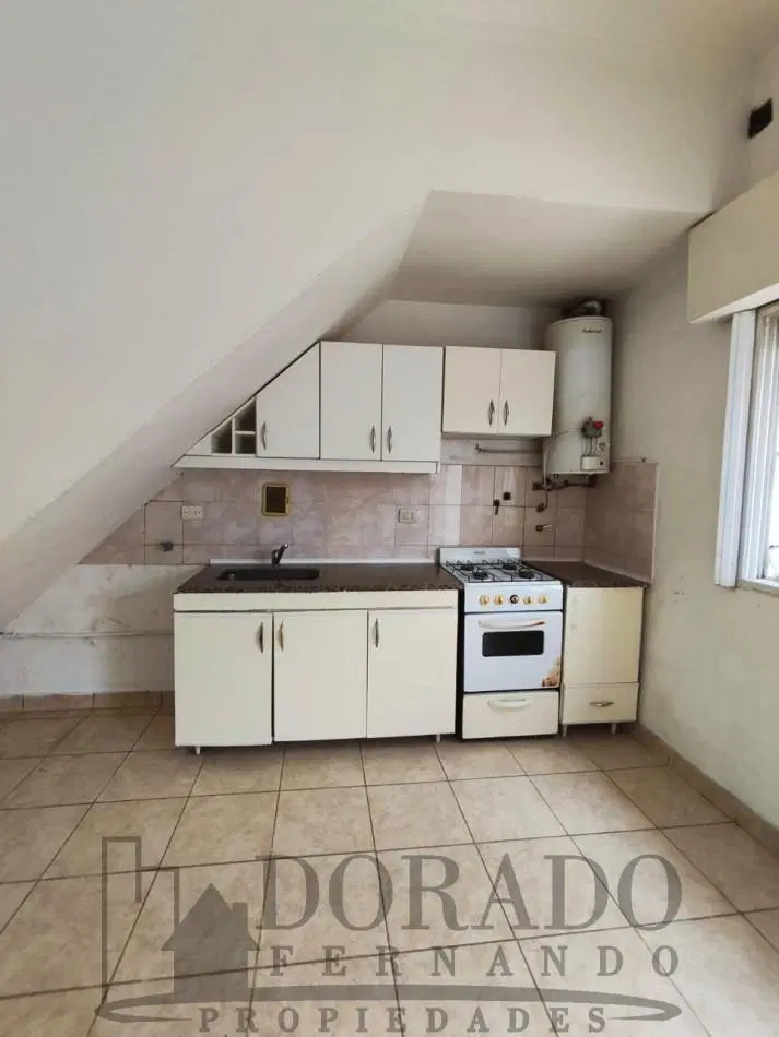 PH 3 AMBIENTES PB CON ENTRADA INDEPENDIENTE - EXCELENTE UBICACION EN SANTOS LUGARES 2