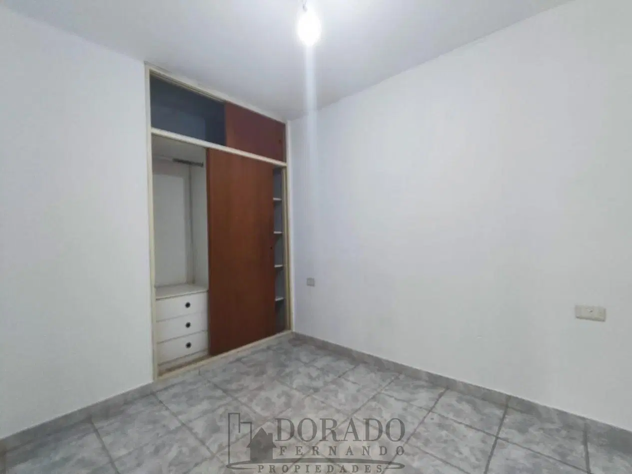 2 AMBIENTES PLANTA BAJA FRENTE 4