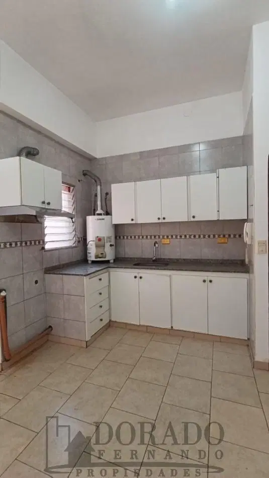 DEPARTAMENTO DE 3 AMBIENTES MUY LUMINOSO EN VILLA BALLESTER 4
