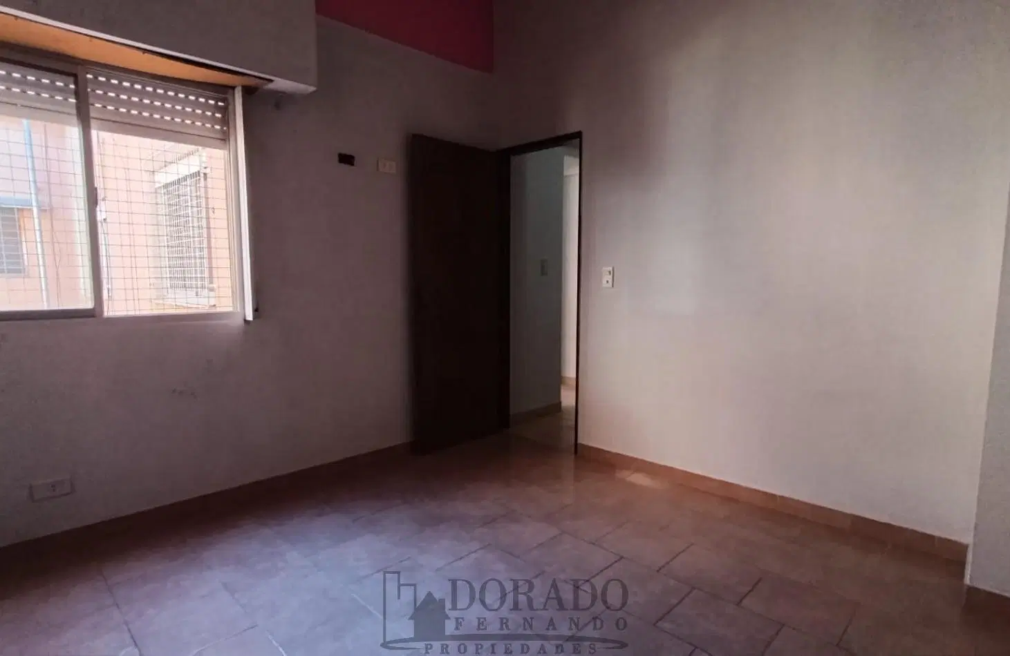 DEPARTAMENTO DE 3 AMBIENTES MUY LUMINOSO EN VILLA BALLESTER 5