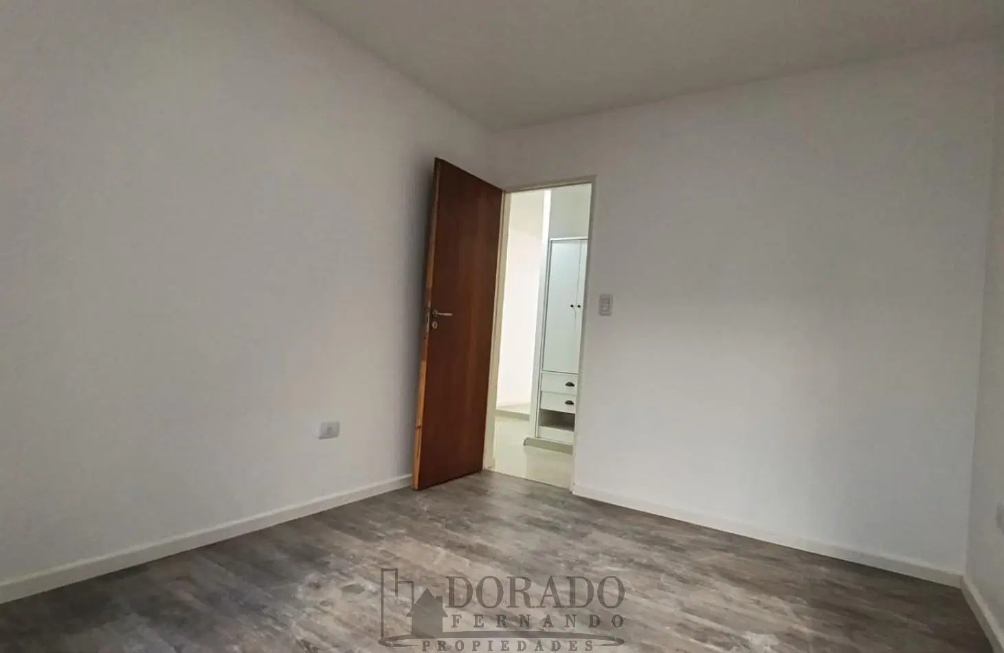 2 Ambientes Planta Baja con Gran Patio y Parrilla 1