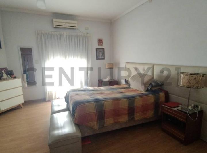 Casa en venta en Villa Elisa 419 esquina 7 y Camino Centanario 4