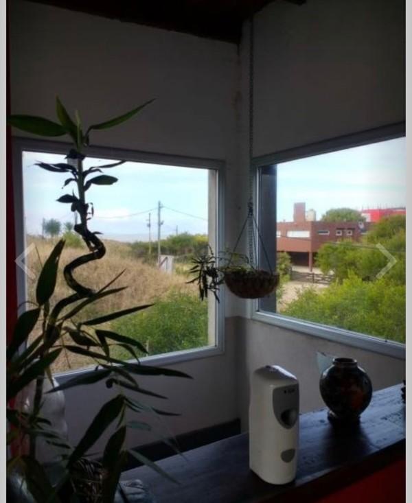 Venta Casa 3 Ambientes Frente Al Mar en Mar Azul 2