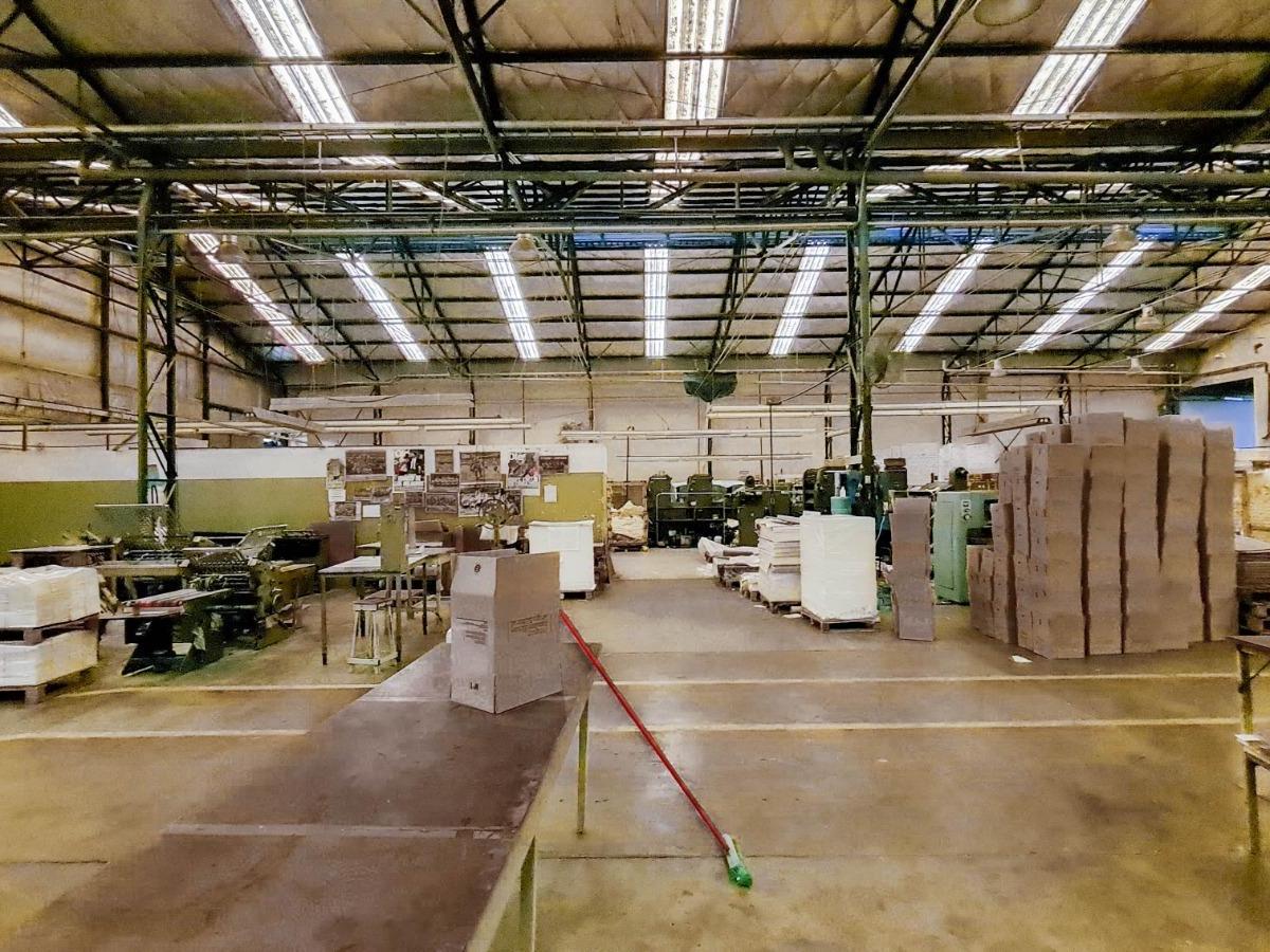 Venta Galpon Nave Industrial en Avellaneda 2