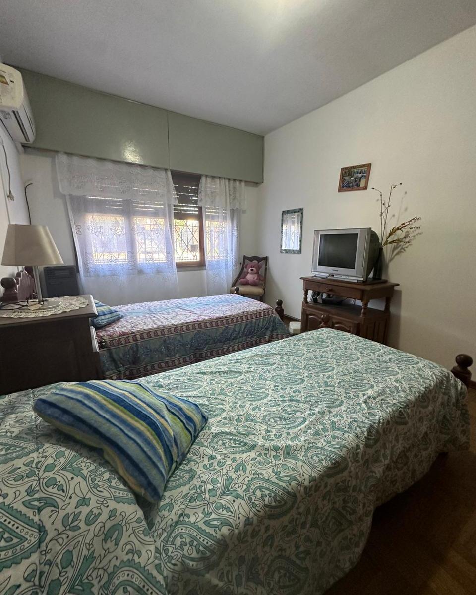 Venta Casa 3 Ambientes en Florencio Varela + Departamento 3
