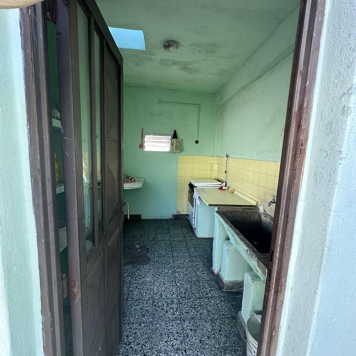 Venta Casa 3 Ambientes en Florencio Varela + Departamento 2