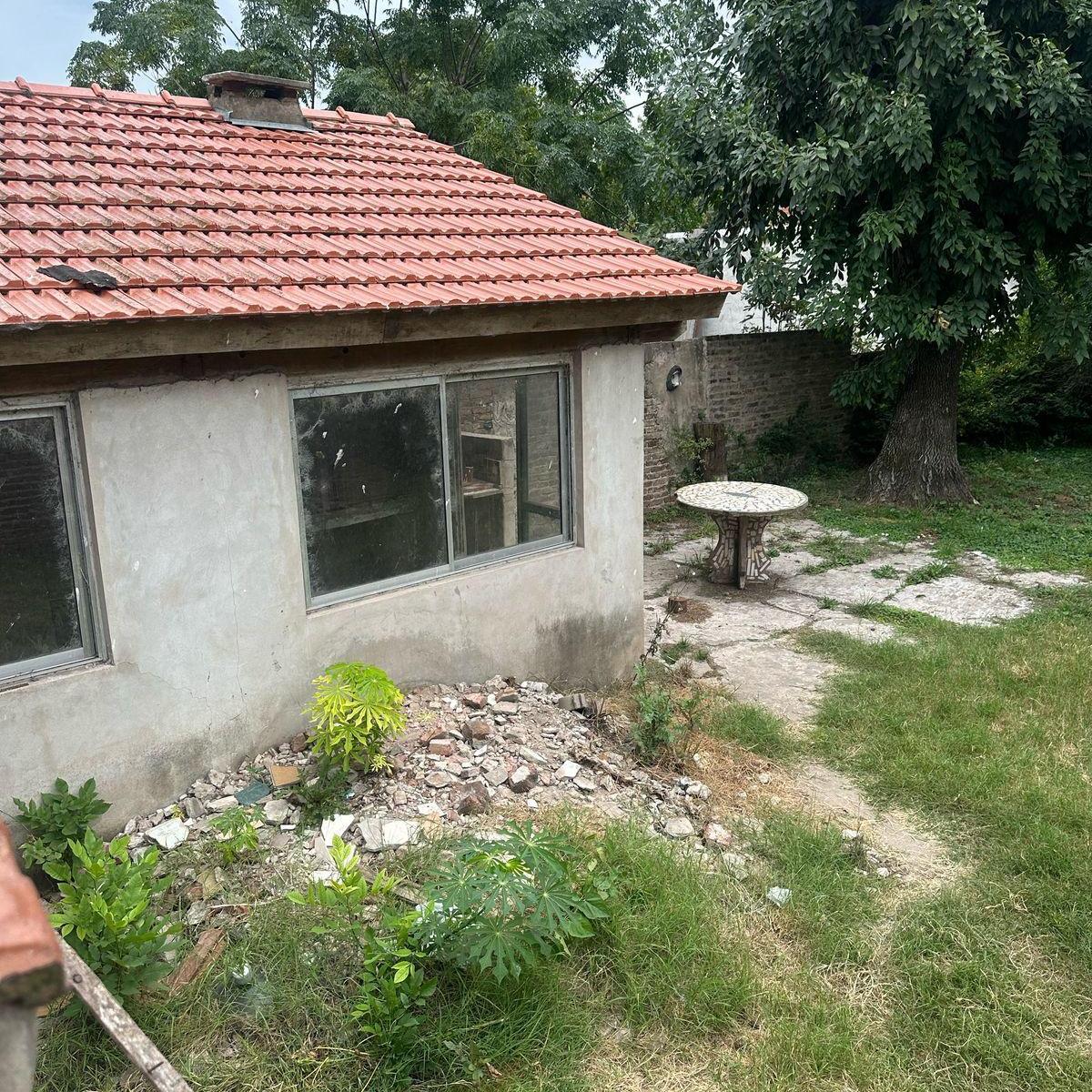 Venta Casa Lote 5 Ambientes en Adrogue 4