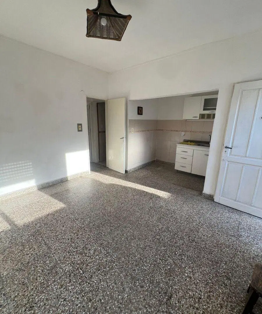 PH 2 Ambientes en Alquiler con Patio y Lavadero – Interno – Muy Luminoso 3