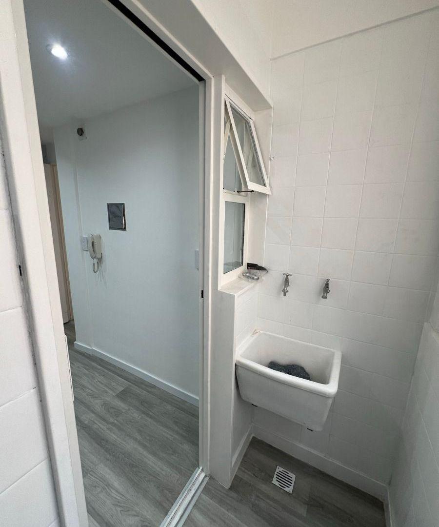 Foto de Departamento 2 Ambientes Reciclado a Nuevo con Balcón – Lomas de Zamora, imagen 2