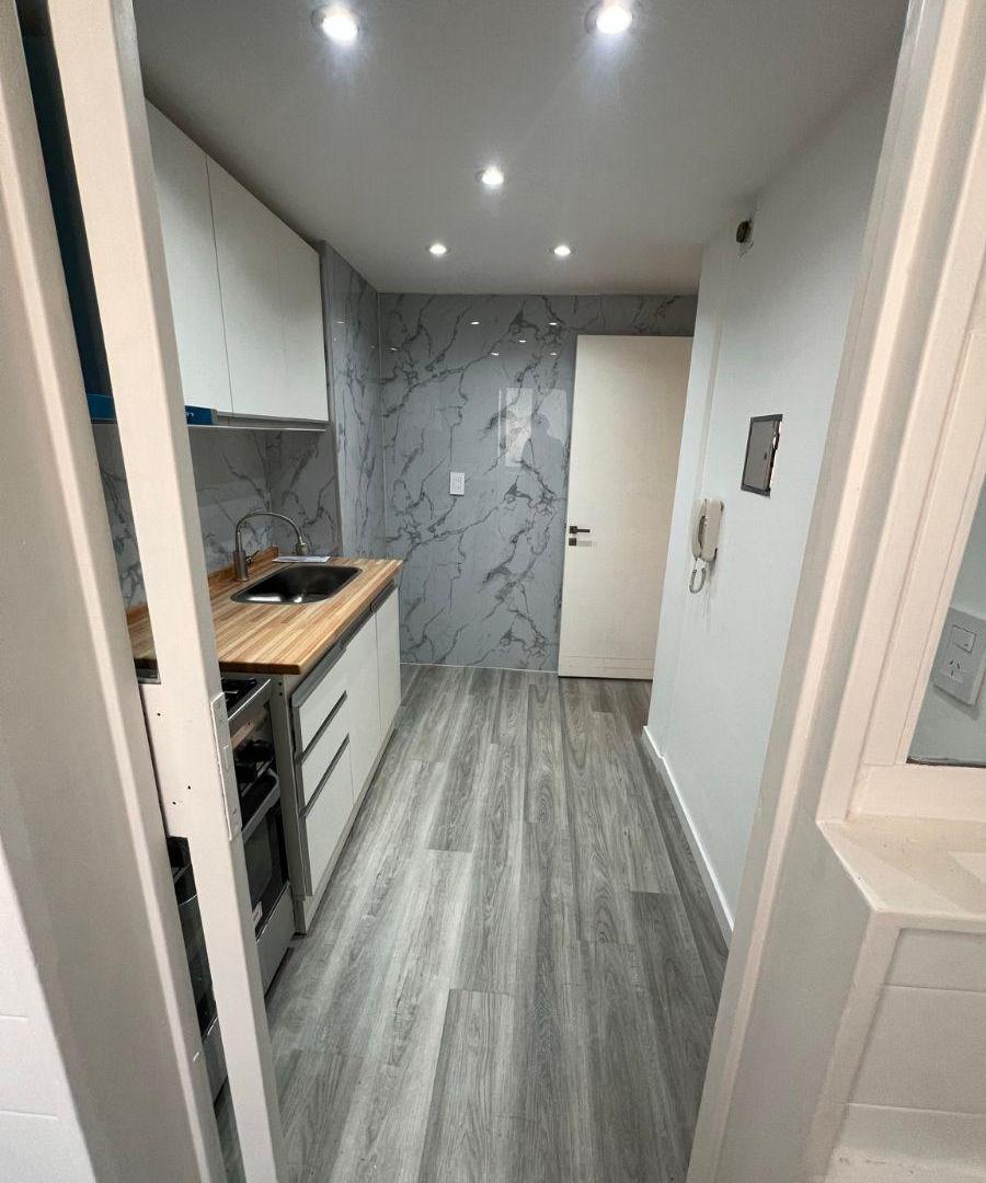 Foto de Departamento 2 Ambientes Reciclado a Nuevo con Balcón – Lomas de Zamora, imagen 5