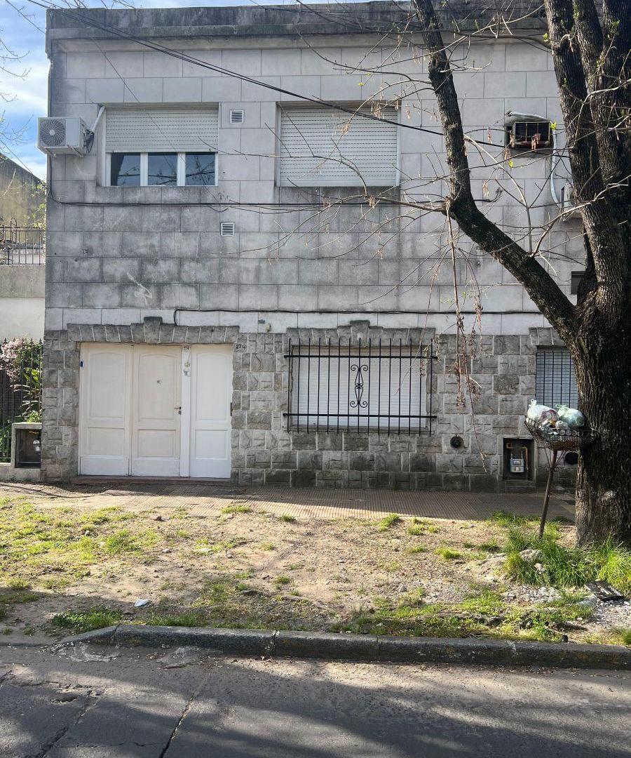 Foto de PH Venta Banfield 2 Ambientes Patio Sin Expensas, imagen 4