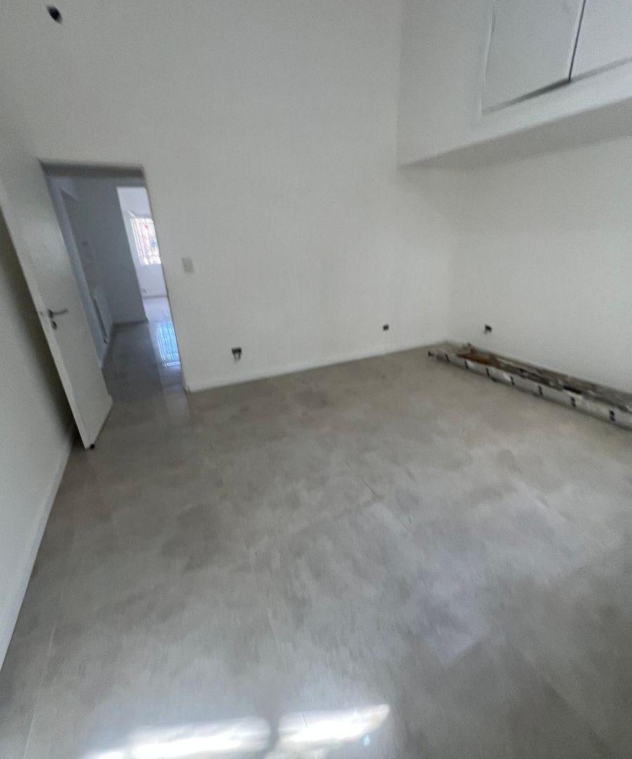 Foto de PH en Alquiler Lomas de Zamora 2 Ambientes Patio Sin Expensas, imagen 2