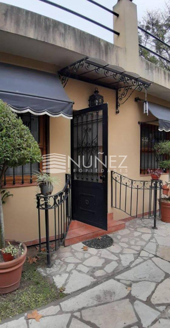 Venta Casa 4 Ambientes Bernal 2