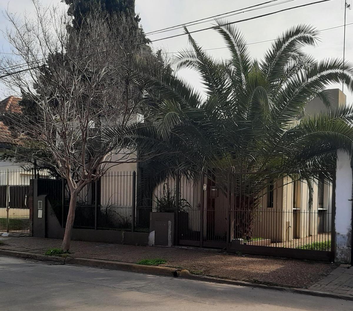 Venta Casa 3 Ambientes Bernal 3