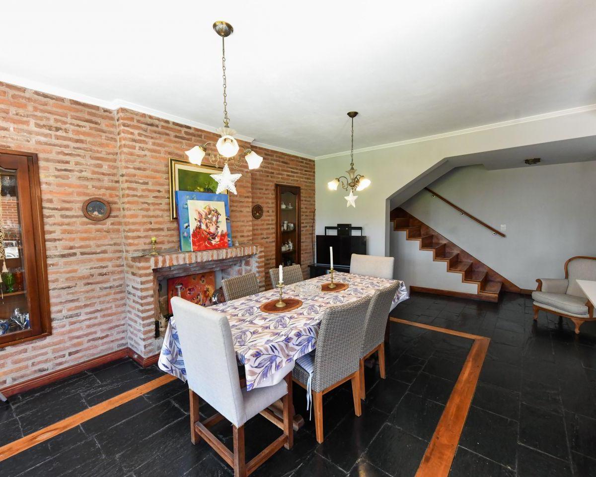 Venta Casa 5 Ambientes Bernal 5