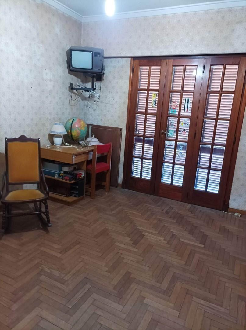 Venta Casa 4 Ambientes Bernal 5