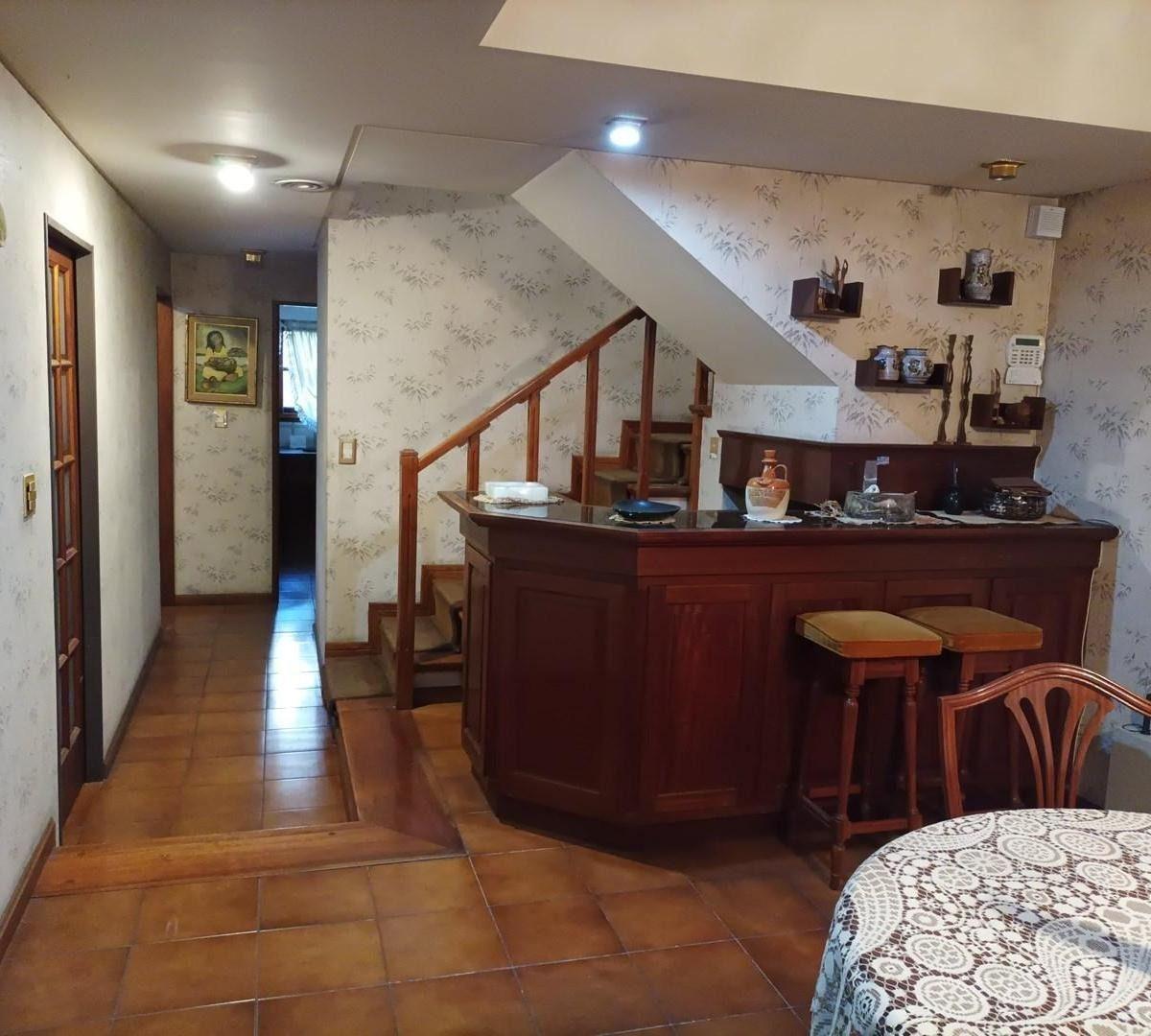 Venta Casa 4 Ambientes Bernal 3
