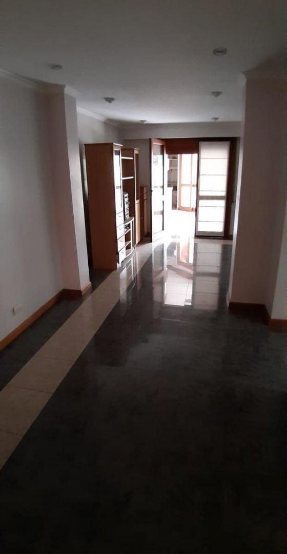 VENTA Casa 5 Ambientes Bernal