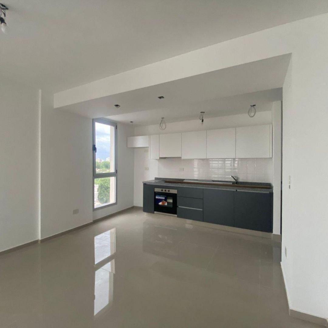 Foto de VENTA Departamento 3 Ambientes Bernal, imagen 3