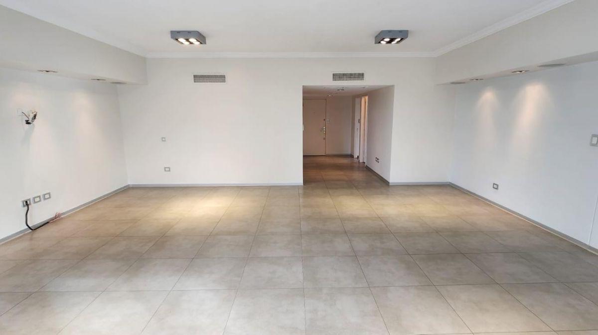 Venta Departamento 6 Ambientes Bernal 3
